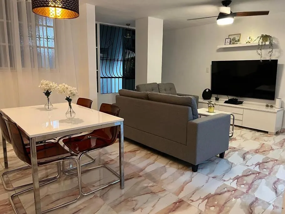 アパート Moderno Apt En La Ciudad サントドミンゴ ドミニカ共和国